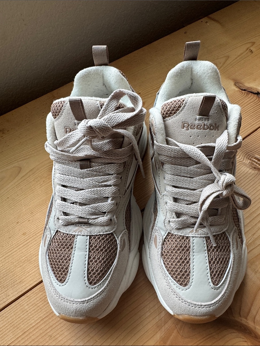 Reebok Men’s Charge Run Sneaker - Picture 2 of 5